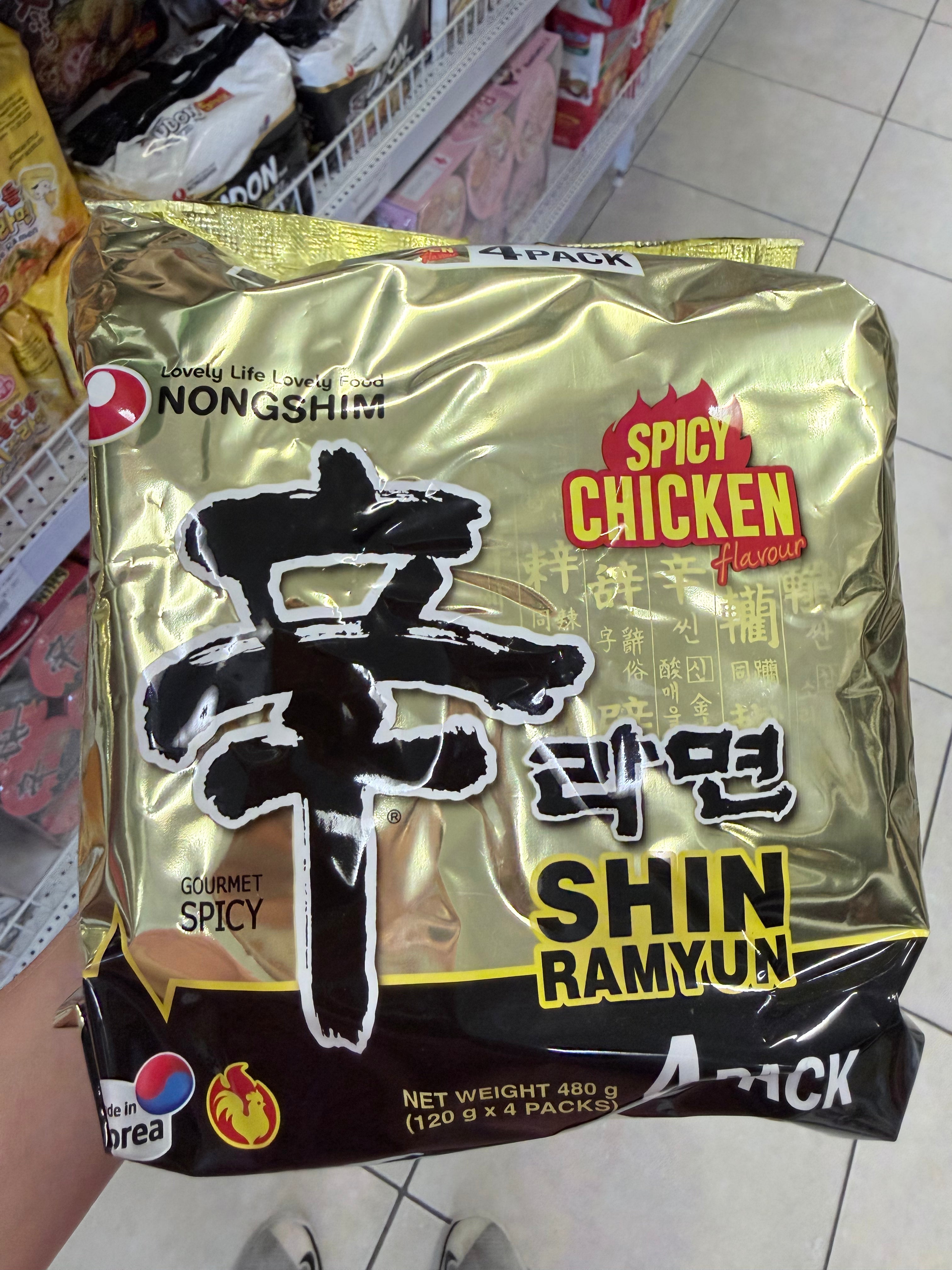 Nongshim Shin Spicy Chicken Ramyun 4pk